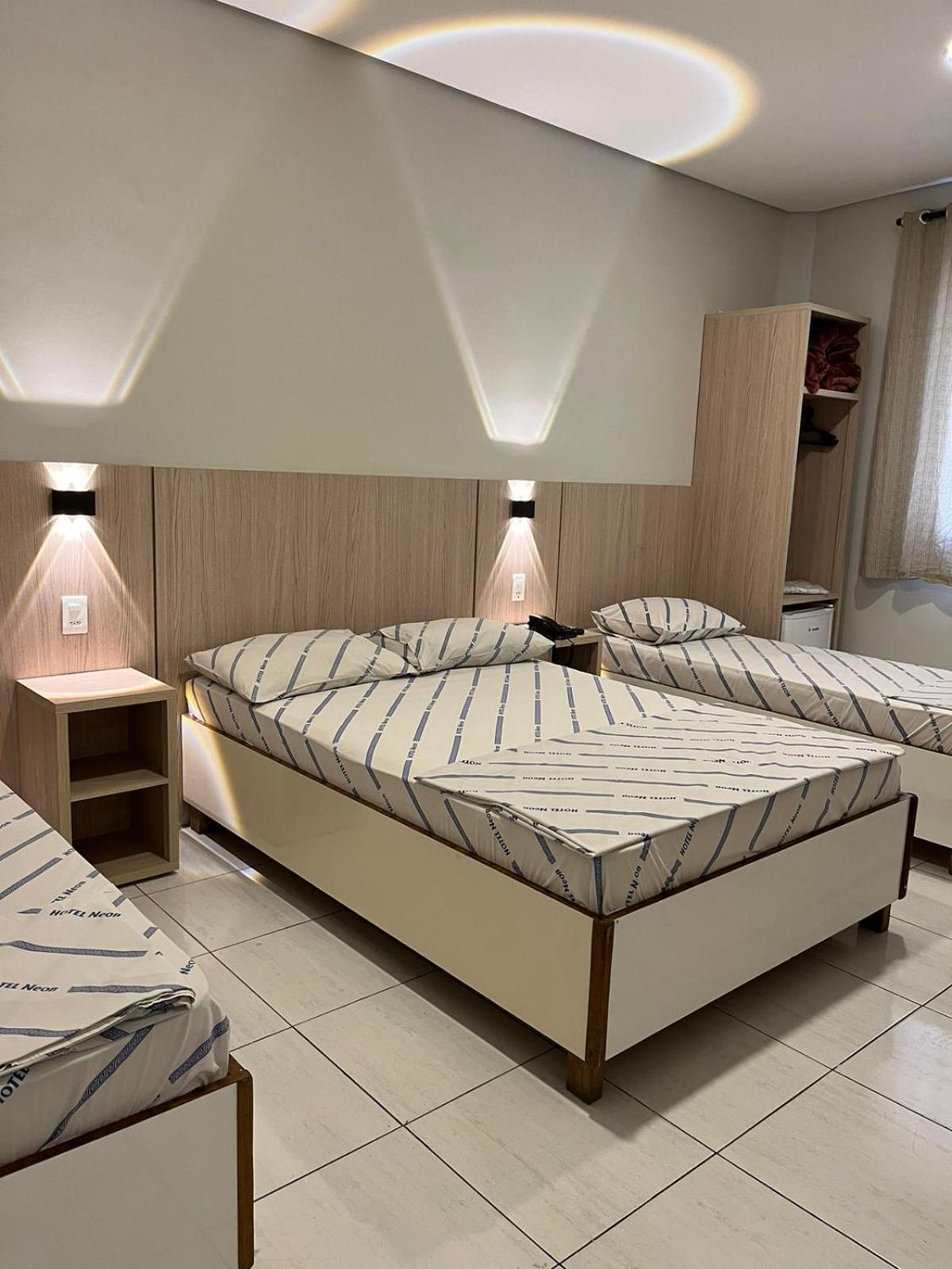 Hotel Neon - Proximo A 25 De Marco, Bom Retiro E Bras, A 2Min Do Mirante Sampa Sky E Pista De Skate Anhangabau Сан-Паулу Екстер'єр фото